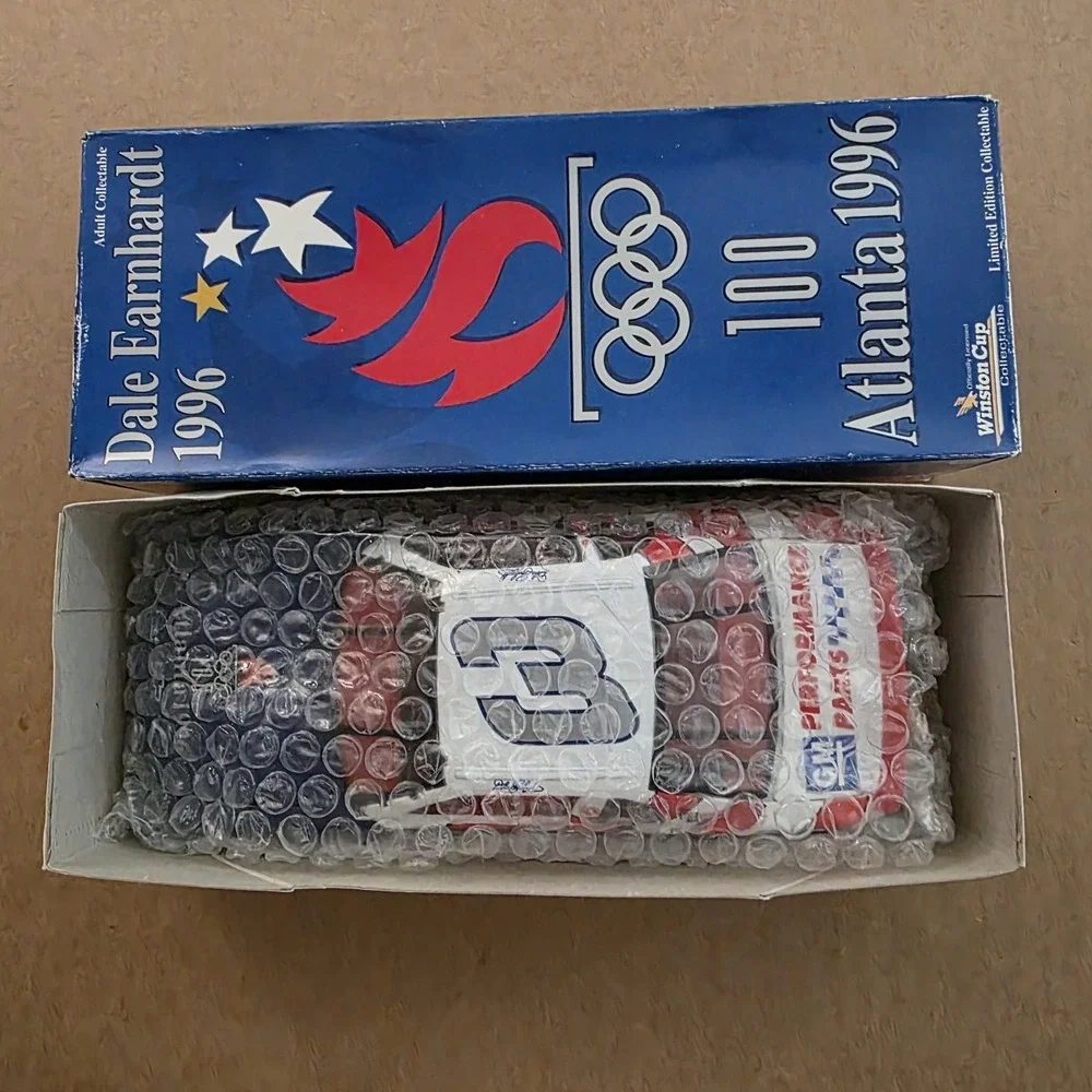 Dale Earnhardt #3 Atlanta 96 USA Set of 2 1:64 NASCAR Collector Tin + 1:24 Car
